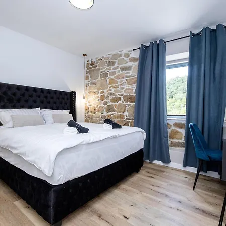 Dom wakacyjny 4 Bedroom Beautiful In *